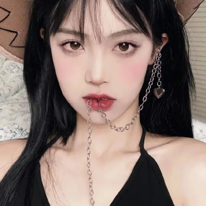 火球：来自黑暗世界的访客